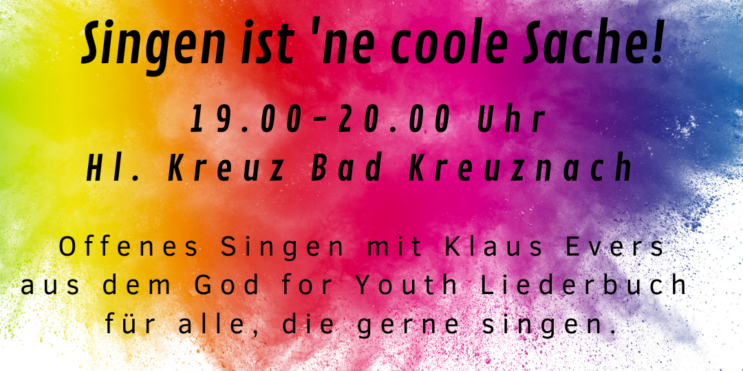 Das Bild zeigt die Ankündigung für die Veranstaltung Offenes Singen mit Klaus Evers mit stilisierten Noten vor einem bunten Hintergrund